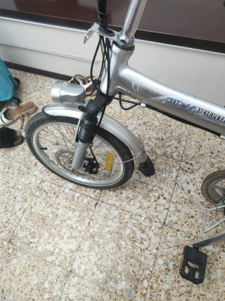 Bicicleta plegable eléctrica