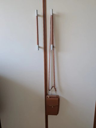 Portafoglio e porta telefono a tracolla