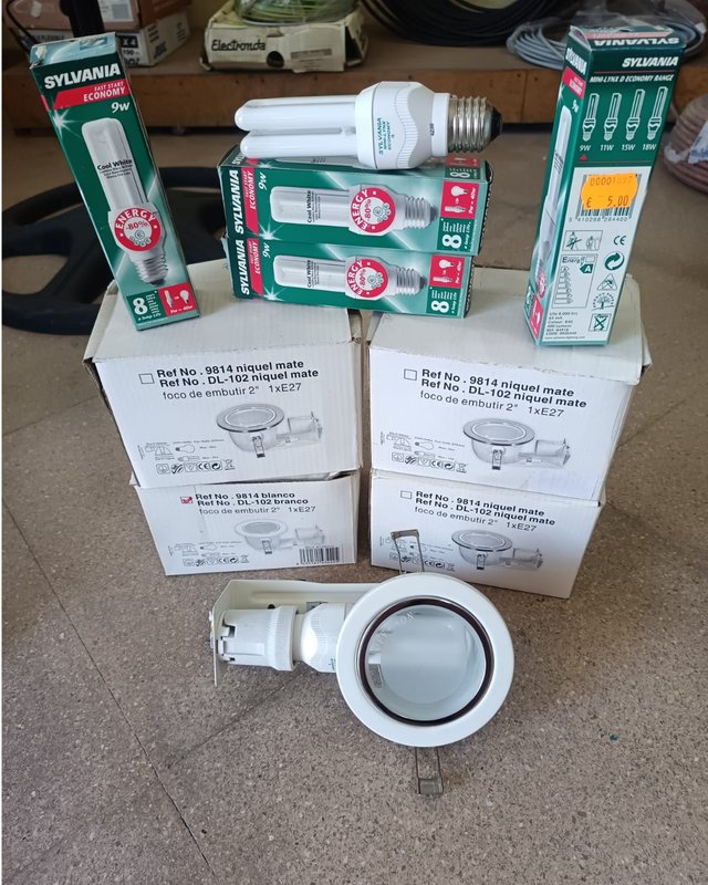 Lote 4 Focos Empotrables Techo Sylvania 9W
