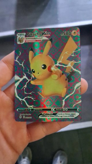 Carta Pokémon Pikachu VMAX 580
