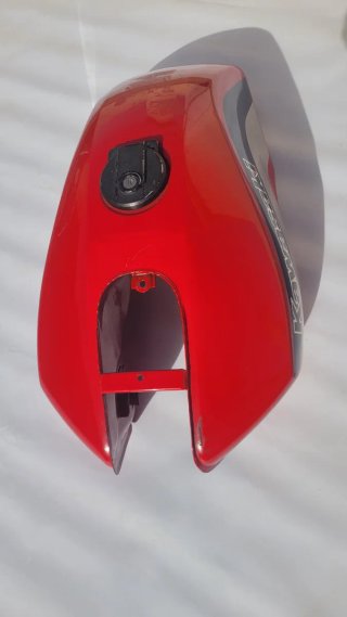 Depósito Gasolina Kawasaki GPz 400 Rojo