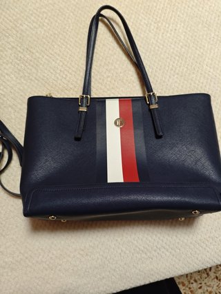 Conjunto Tommy Hilfiger Azul y Multicolor