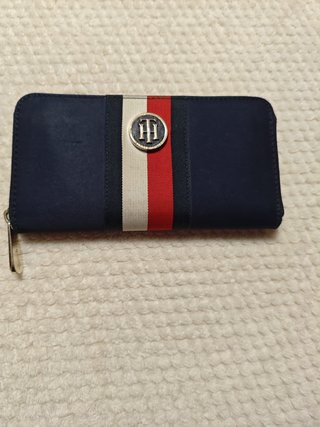Conjunto Tommy Hilfiger Azul y Multicolor