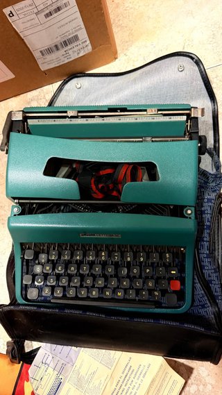 Olivetti Lettera 32 Máquina de Escribir Verde