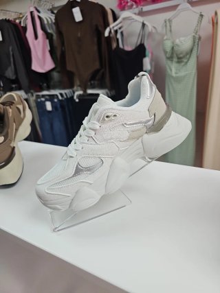 Tenis Plataforma Blancos y Plateados