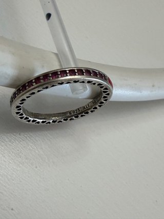 Anillo Pandora Corazones Morados Plata Talla 50