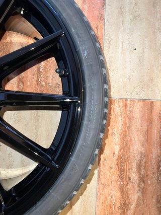 Llantas R3 19” 5x112 Negro con Rojo