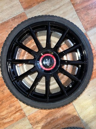 Llantas R3 19” 5x112 Negro con Rojo