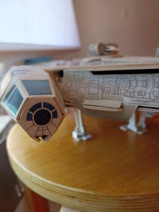 Maqueta Halcón Milenario de Cartón