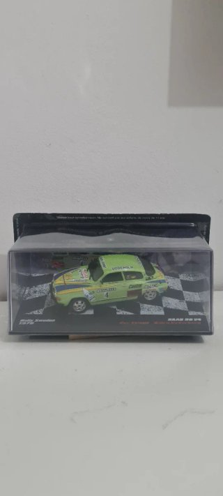 Maquetas de coches Seat Ibiza Otto Rojo 1/18 y mas