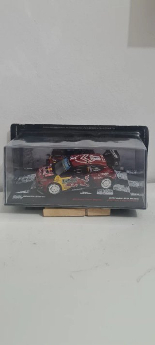 Maquetas de coches Seat Ibiza Otto Rojo 1/18 y mas