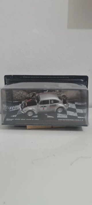 Maquetas de coches Seat Ibiza Otto Rojo 1/18 y mas