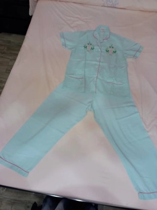 Pijama Bordado Talla 36