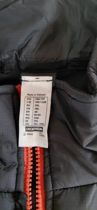 Chaqueta Softshell Negra y Gris montaña