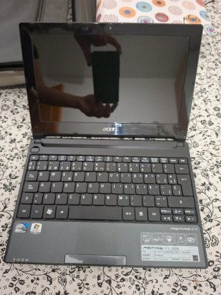 Mini portatile Acer Aspire One Nero