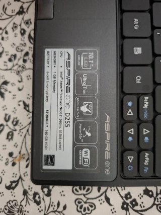Mini portatile Acer Aspire One Nero