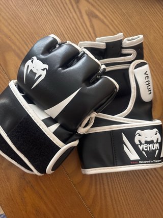 Guantillas MMA Venum Challenger Talla S
