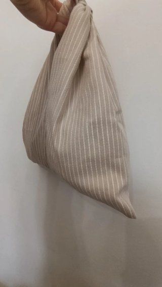 Bolso de mano beige