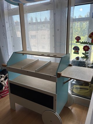 Mueble infantil de madera
