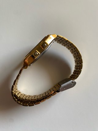 Casio A168WG Reloj Digital Dorado