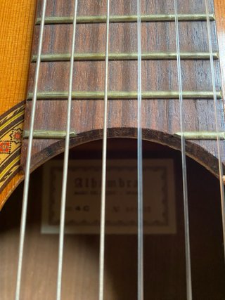 Guitarra Alhambra 4C Clásica