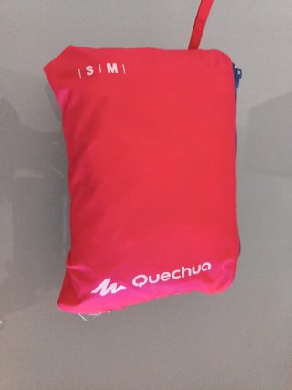 Chubasquero Quechua Rojo Talla M