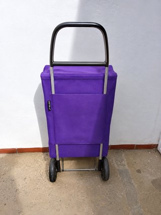 Carro de la compra morado
