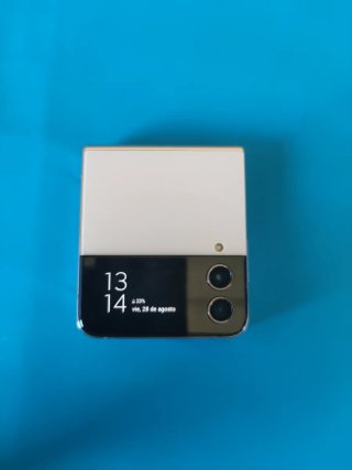 Samsung Galaxy Z Flip 4