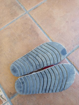 Sandalias Rojas Talla 39 prácticamente nuevas