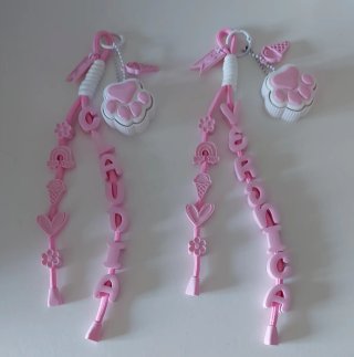 Llaveros personalizados Cliker y letras