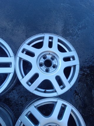 Llantas Golf IV 16 (4 unidades)