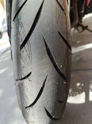 Kawasaki Z750 Roja y Negra