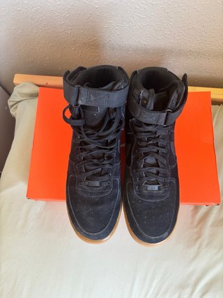 Nike Air Force 1 High Suede Negro/Gum