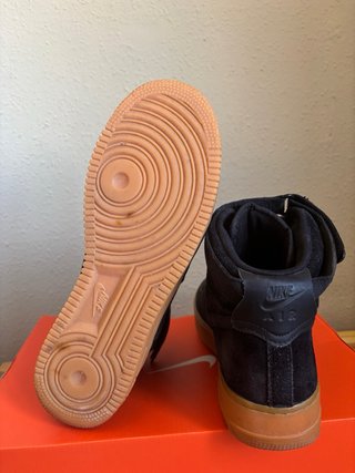 Nike Air Force 1 High Suede Negro/Gum