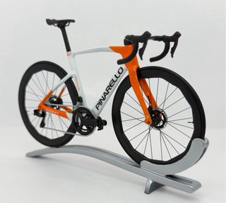 Modellino Bici Pinarello Dogma F