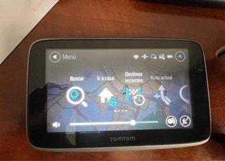 GPS TomTom GO Premium con Accesorios