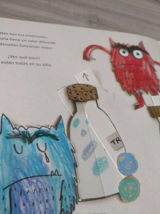 El monstruo de colores pop-up