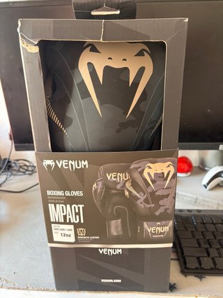 Guantes de Boxeo Venum Impact 12oz