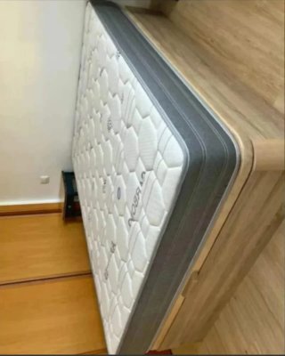 Canapé abatible madera con colchones viscoelastica