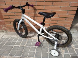 Bicicleta infantil Superhero 16