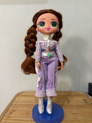 Muñeca LOL Surprise Vaquera Morada