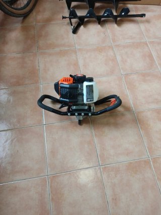 Ahoyadora a gasolina VEVOR