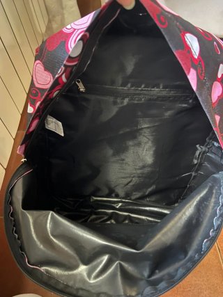 Mochila escolar con estampado de corazones