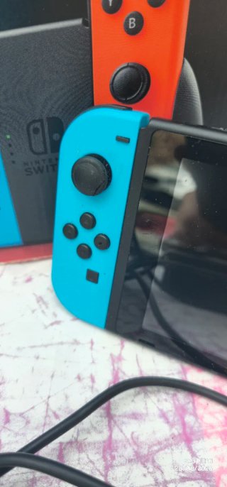 Nintendo Switch c/ sus accesorios & Regalo Juegos