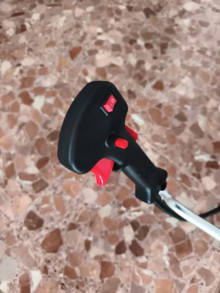 Desbrozadora de gasolina 65cm 8cv