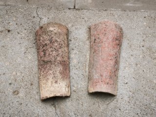 Tejas antiguas de barro