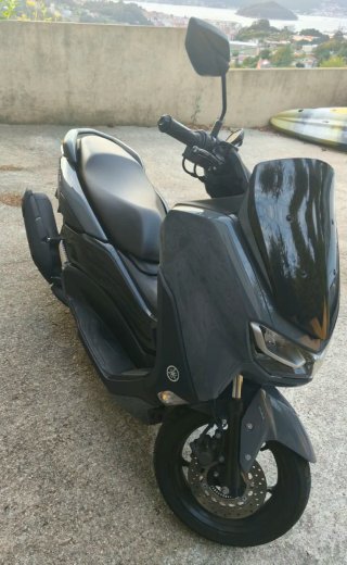 Yamaha Nmax 125 Scooter Negra/Gris