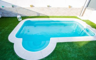 Moldes para fabricar piscinas de poliéster/fibra