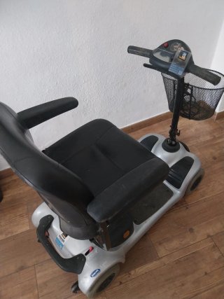 Scooter eléctrico movilidad reducida