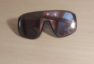 Gafas de sol Hawkers grises y doradas
